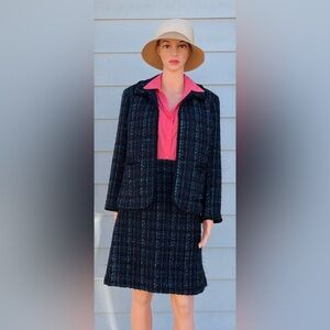 Ann Taylor skirt suit, size 14, very gently worn, fully lined, pockets.